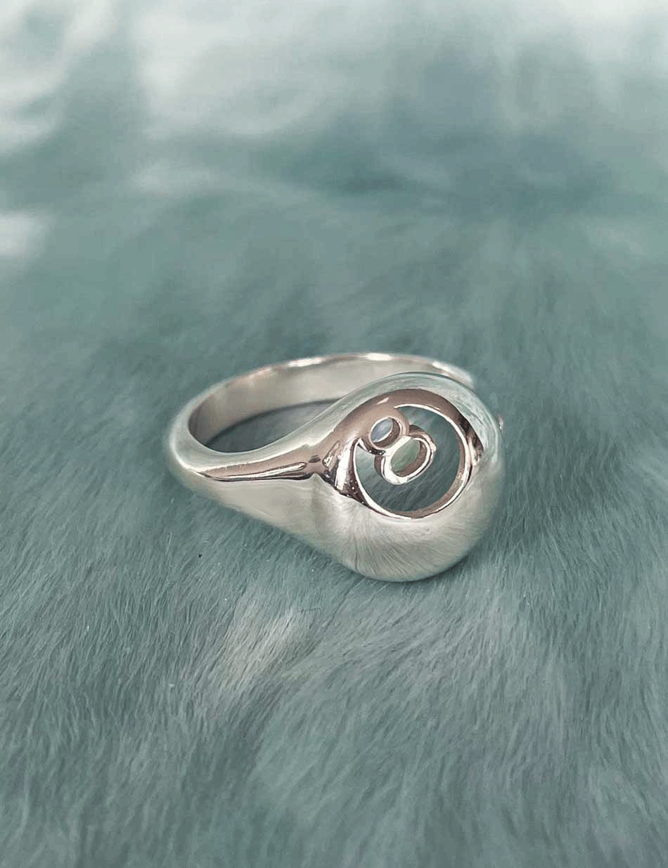 8 Ball Billiards Ring Signet - sterling silver