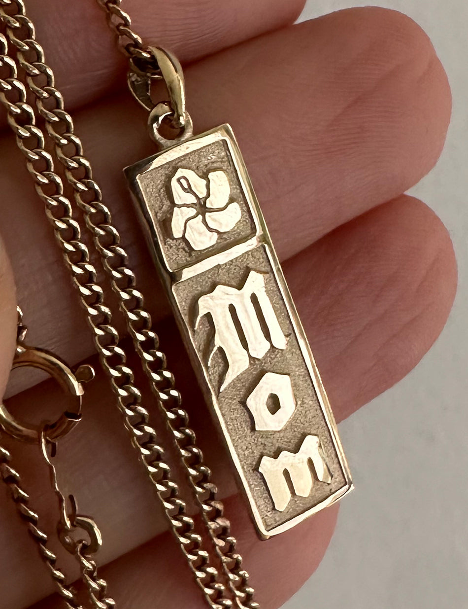 Mom Tablet Charm - 14k gold