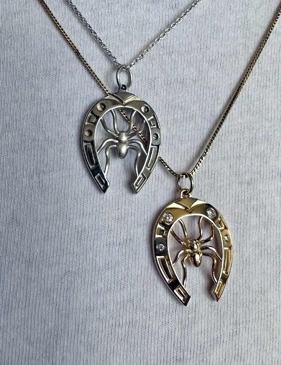 Lucky Horseshoe necklace spider necklace silver and gold